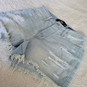 Hollister High-Rise Mom short 3" Size 1